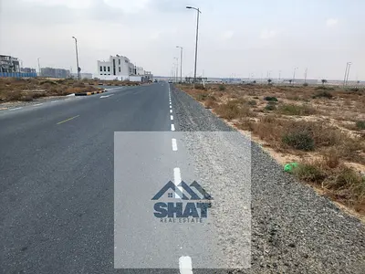 للبيع ارض سكنية زاوية تصريح ارضي + 1 + 50% من السطح فرصة لا تعوض تملك حر جميع الجنسيات مدينة تلال – الشارقة