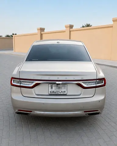 صورة 2 لـ 2017 Lincoln CONTINENTAL