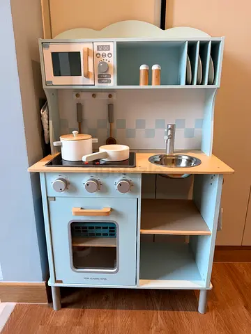 Kids play kitchen
