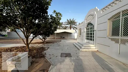 للبيع فيلا في النوف 2– الشارقة