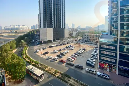 GREAT LOCATION | VACANT | BIG BALCONY