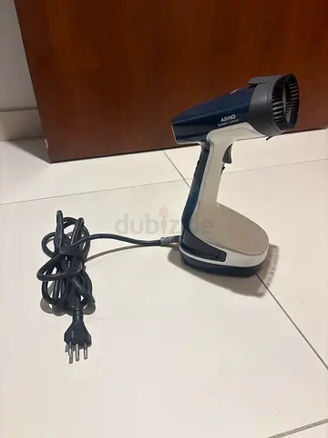 Handheld garment steamer in perfect working condition - BRAZILIAN plug