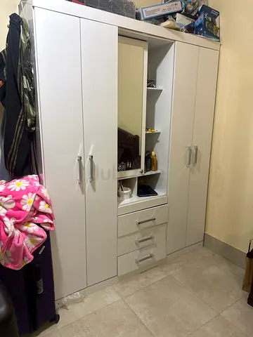 White 4-door Wardrobe with Drawers and Shelves - Good Condition
