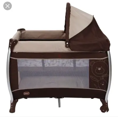 Foldable Baby travel cot  / like new