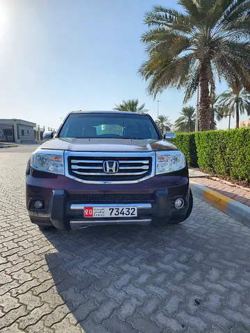 Honda Pilot Touring 2012 GCC Specs - Excellent Condition