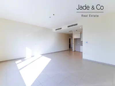 Community Expert | Single Row | Near Amenities