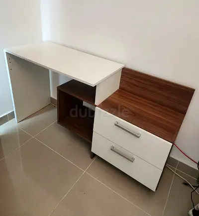 Space Saving Contemporary Desk