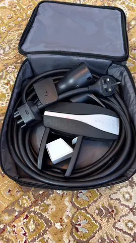 Tesla Portable EV Charging Cable with Carry Case (Type 2 / UK Plug) - like new Condition