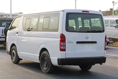 2025 Toyota HIACE 照片 4