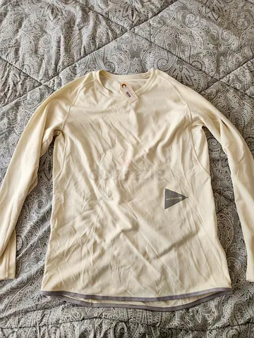 NWT and wander Dry Jersey Raglan Long Sleeve T-Shirt (Size 5 / XL) – Off White