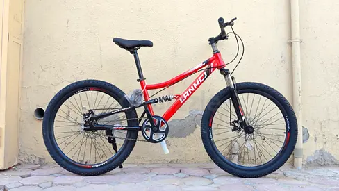 Mountain bicycle BRAND NEW size 24 assembled and free delivery