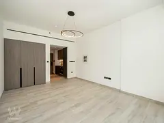 Amenities View|Mid Floor|Brand New| Fitted Kitchen