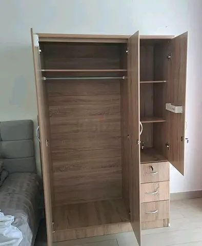 Brand new 3door wardrobe made in Thailand 🇹🇭