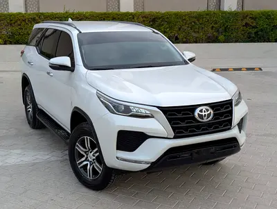 2023 Toyota Fortuner EXR GCC Specs Interior and Exterior Excellent Condition V4