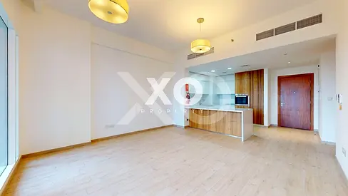 Vacant | New | Top Floor | Fitted Kitchen