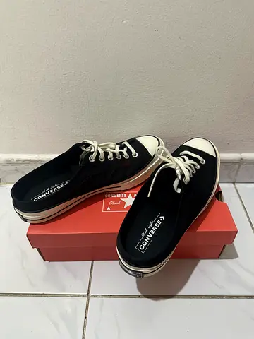 Black Converse Low Top Slip-On Sneakers (Size Unspecified)