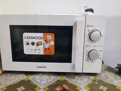 Top Brand KENWOOD 20L Microwave Oven Defrost Function, 700W for sale nr. Ghubaiba bus/metro stn