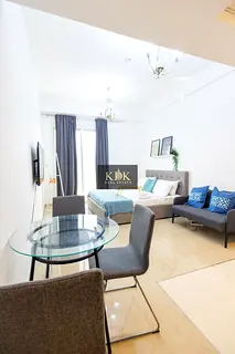 Furnished Studio | Hanover Square | Balcony Park View