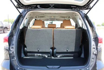 صورة 15 لـ 2026 Toyota FORTUNER