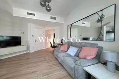 VACANT 1 BEDROOM | BALCONY | LAKE VIEW