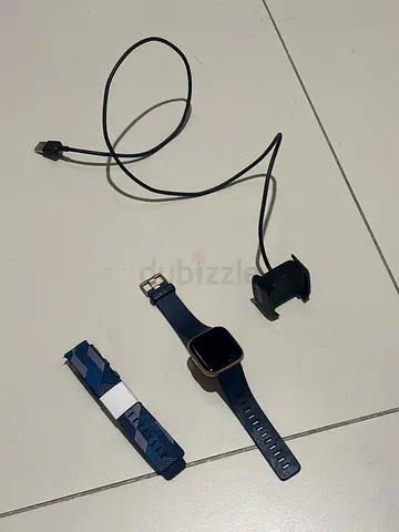 Used Fitbit Versa 2 Smartwatch with Charger and Extra Strap