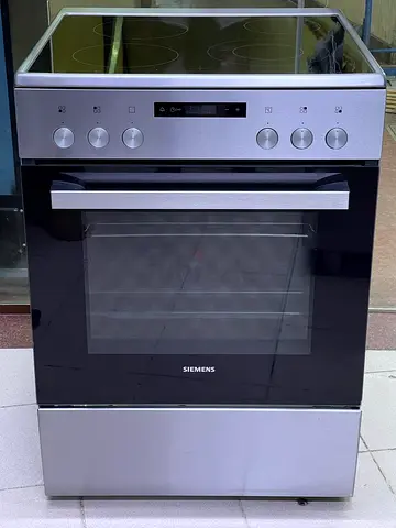 Siemens Latest model Electric ceramic 4 Hobs Cooking Range size 60cm Exellent Condition