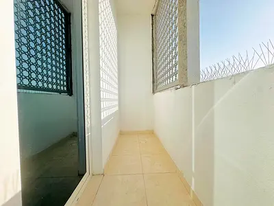 Hot offer -- 1bhk With Gym pool free two washrooms Balcony -- 30 Days free - Maintenance Free/ 6 chq payment Close to Sahara center