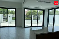 corner unit /vacant soon / call now