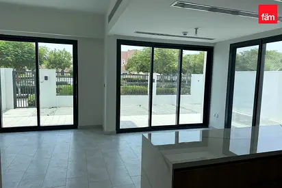 corner unit /vacant soon / call now