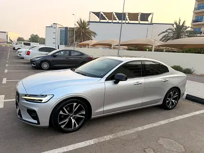 2022 Volvo S60 photo 5