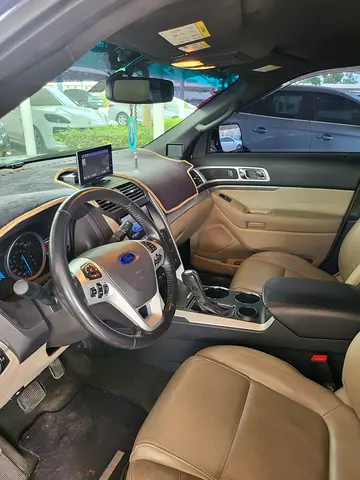 2013 FORD EXPLORER 照片 3