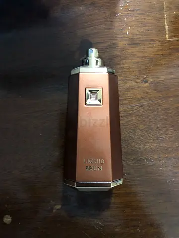 Liquid brun perfume (negotiable)