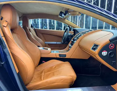 2014 Aston Martin VANTAGE 照片 12