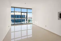 Elegant Unit | Scenic Pool View | Walk in Closet