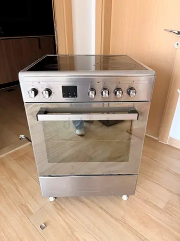 Stainless Steel Freestanding Electric Oven with Cooktop - Good Condition
