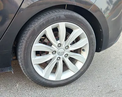 صورة 2 لـ 2015 KIA CARENS