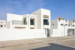√Vacant! Brand New 4BR Villa- Prime Location√