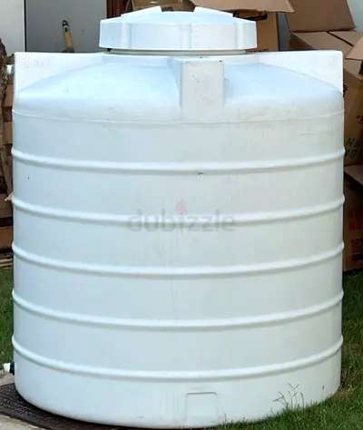 White 1000L Plastic irrigation Water Tank - Good Condition