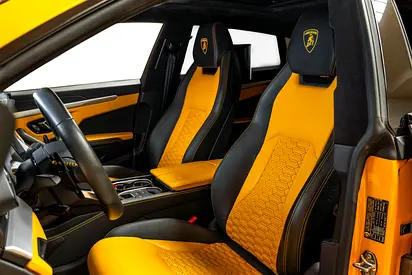 2019 Lamborghini URUS — фото 15