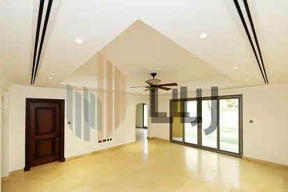 Prime Location | Elegant 4 Bedroom Townhouse