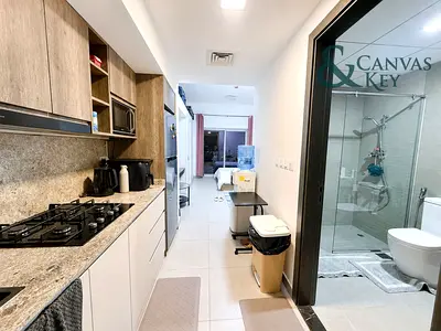 FULLY FURNISHED | HIGHER FLOOR | STUNNING VIEW