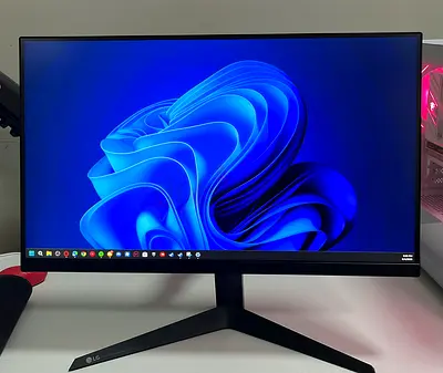 LG 24GQ50F 24 Inch ltragear Full HD Gaming Monitor 165Hz,1ms, AMD FreeSync Premium,HDMI,DP - Black