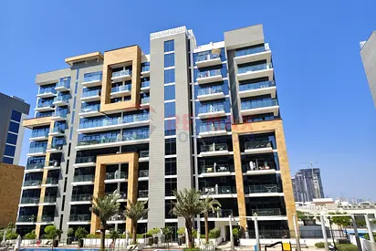 VACANT - SEA VIEW - SEMI-FURNISHED - Negotiable