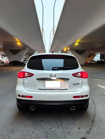 صورة 5 لـ 2015 Infiniti QX50