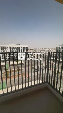 Ready To Move In l Nice Layout l High Floor