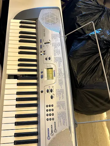 Casio CTK-230 Portable Keyboard - 61 Keys, Good Working Condition except one key is missing