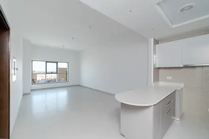 Huge 1BRl Parking l Balcony l Partial Sea View