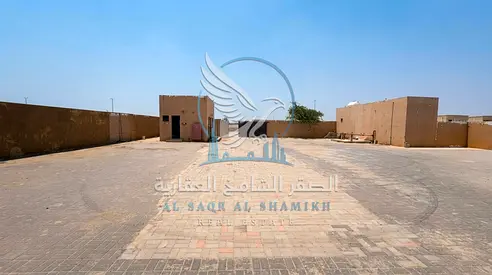 حوطة للإيجار في الصجعة | 10,000 قدم | شارع رئيسي | 130 ألف