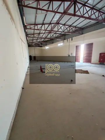 🏭 مستودع 4,000 قدم للإيجار السنوي في أم الثعوب أم القيوين | كهرباء 35 كيلو وات | جاهز للاستلام | 140,000 درهم