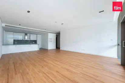 MODERN | FAMILY LIVING | SPACOIUS APARTMENT